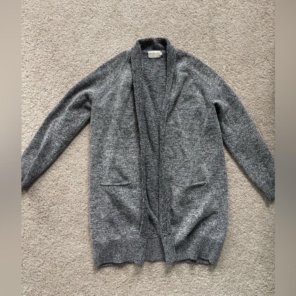 Dreamers Gray Cardigan size Small
